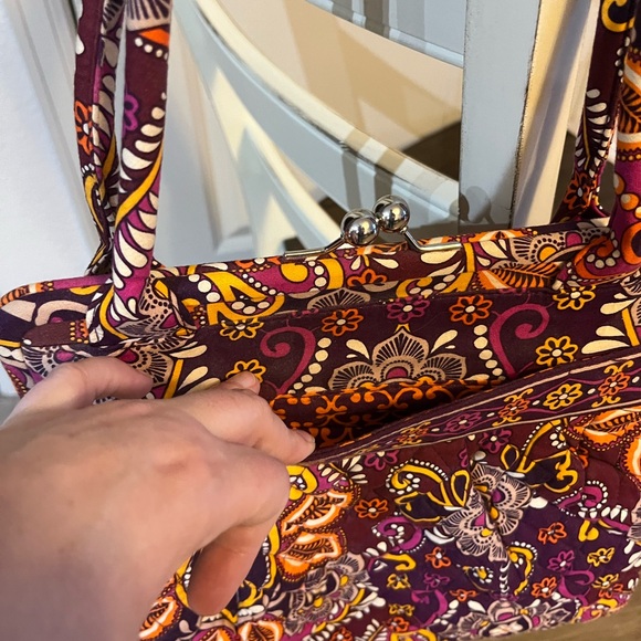 Vera Bradley Kiss-Lock Shoulder Bag in Sunset Safari - Picture 4 of 6